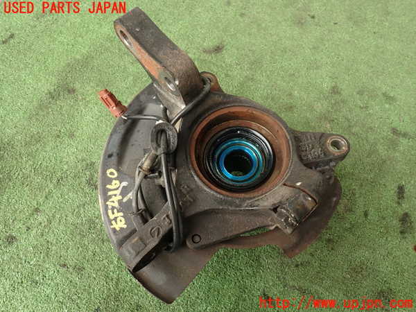 2UPJ-41604290]フォレスター(SF5)右フロントナックルハブ 中古_m0002.jpg