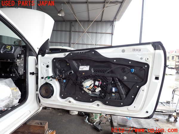2UPJ-41621230]VW シロッコR(13CDL)右ドア 中古 (SAINT-GOBAIN SEKURIT M68 43R-000017)_m0002.jpg