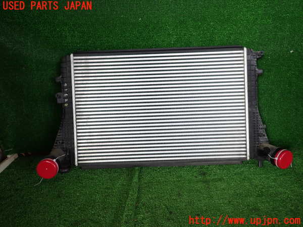 2UPJ-41622451]VW シロッコR(13CDL)インタークーラー1 中古_m0001.jpg