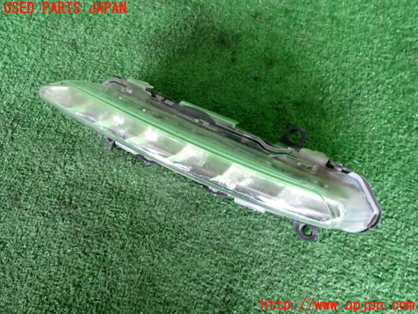 2UPJ-41631152]ベンツ R350 4MATIC W251(251065)左コーナーランプ 中古_m0001.jpg