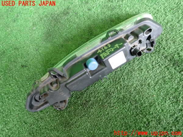 2UPJ-41631152]ベンツ R350 4MATIC W251(251065)左コーナーランプ 中古_m0002.jpg