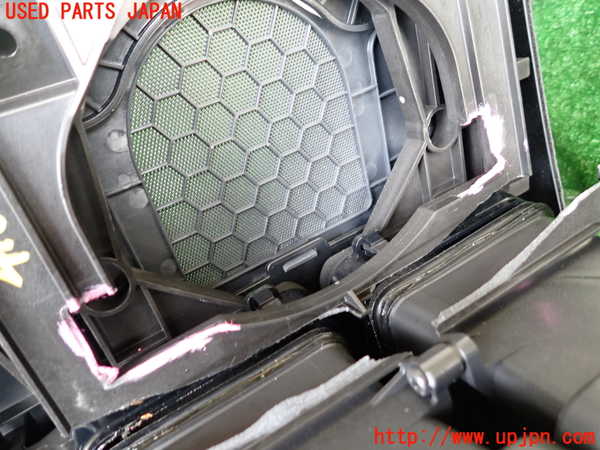 1UPJ-41697526]ジャガー・Fタイプ コンバーチブル(J60MA)エアコン吹き出し口1 (真中) 中古_m0004.jpg