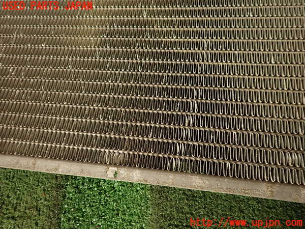 2UPJ-41726031]グロリア(Y32)エアコンコンデンサー1 中古_m0005.jpg