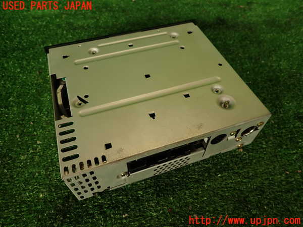 2UPJ-41726475]グロリア(Y32)テープデッキ 中古 【ジャンク品】_m0003.jpg