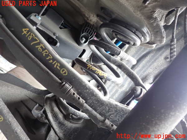 2UPJ-41875100]BMW 118i F40(7K15)右リアスプリング 中古_m0001.jpg