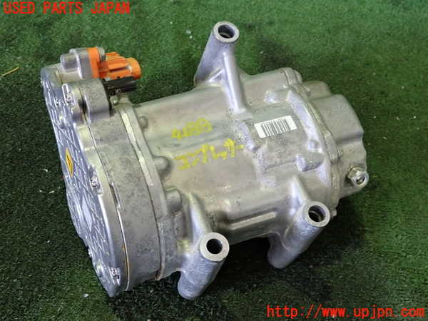 2UPJ-41886025]アウトランダーPHEV(GN0W)エアコンコンプレッサー 中古_m0001.jpg