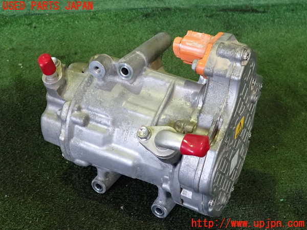 2UPJ-41886025]アウトランダーPHEV(GN0W)エアコンコンプレッサー 中古_m0002.jpg