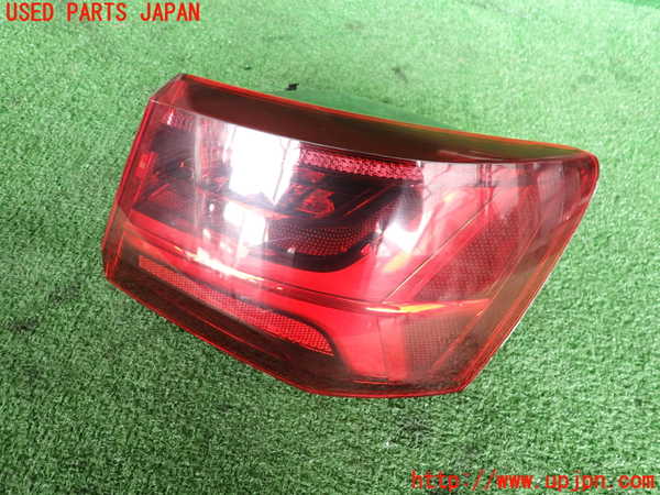 2UPJ-41891530]アウディ・A6 オールロードクワトロ(4GCREB)右テールランプ 中古_m0001.jpg