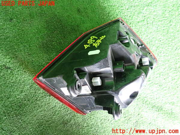 2UPJ-41891530]アウディ・A6 オールロードクワトロ(4GCREB)右テールランプ 中古_m0002.jpg