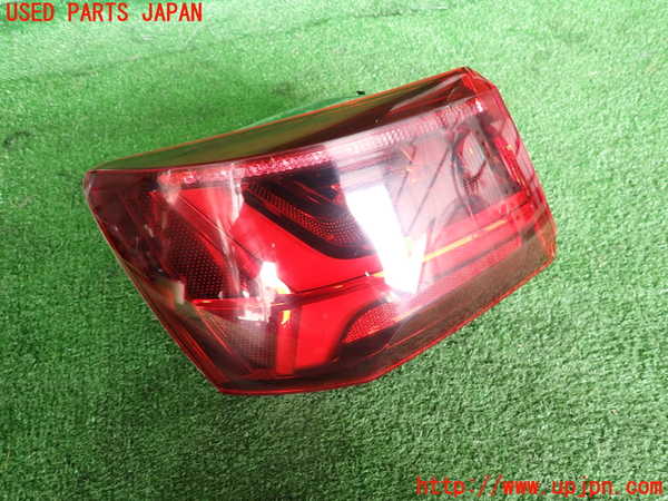 2UPJ-41891536]アウディ・A6 オールロードクワトロ(4GCREB)左テールランプ 中古_m0001.jpg