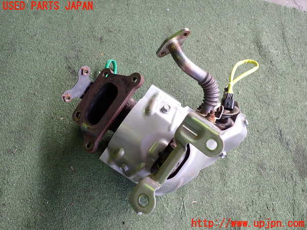 2UPJ-41902041]アウトランダーPHEV(GN0W)エキマニ1 中古 (触媒 マニバーター)_m0002.jpg
