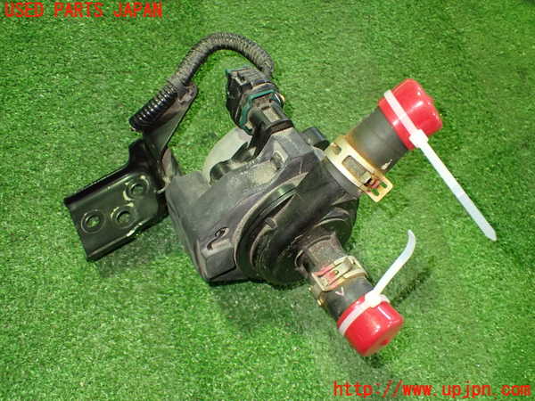 2UPJ-41902110]アウトランダーPHEV(GN0W)ウォーターポンプ 中古_m0002.jpg