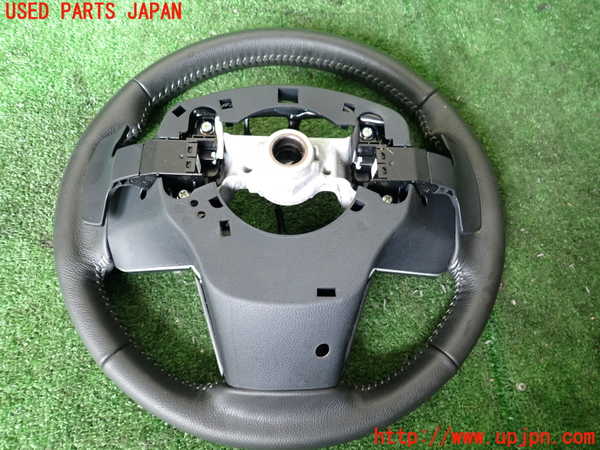1UPJ-42027855]クロストレック(GUE)ステアリングホイール 中古_m0002.jpg