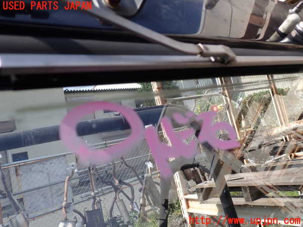 1UPJ-42031195]三菱ジープ(J53)フロントガラス 中古_m0003.jpg