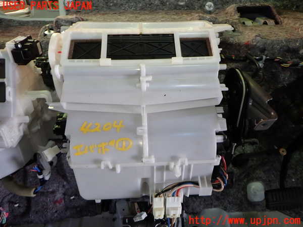 1UPJ-42046081]デリカD：5(CV1W)エバポレーター1 (フロント) 中古_m0002.jpg