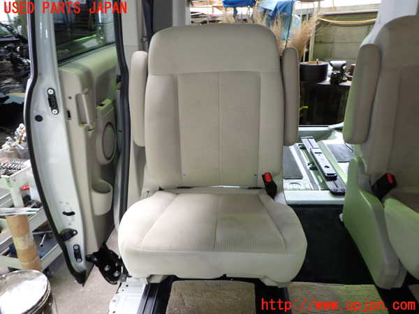 1UPJ-42047145]デリカD：5(CV1W)右2列目シート 中古_m0001.jpg