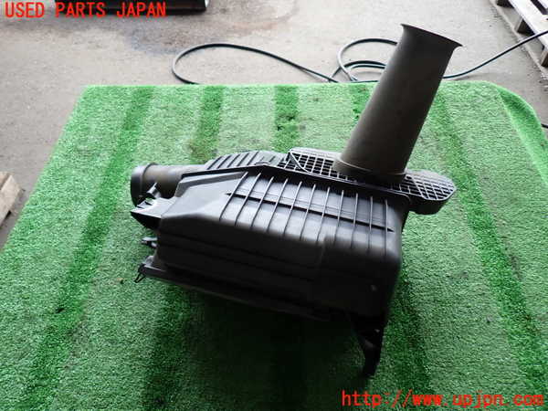 2UPJ-42072560]ポルシェ・ボクスター(986K-)エアクリーナーボックス 中古 【ジャンク品】_m0001.jpg