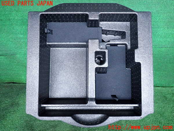 2UPJ-42087772]レジェンド ハイブリッド(KC2)ラゲッジトレイ2 中古_m0001.jpg