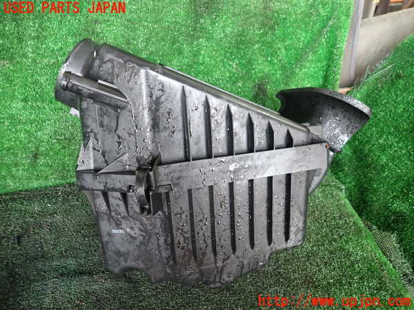 1UPJ-42102560]ジープ・ラングラー アンリミテッド(JK36L)エアクリーナーボックス 中古_m0002.jpg