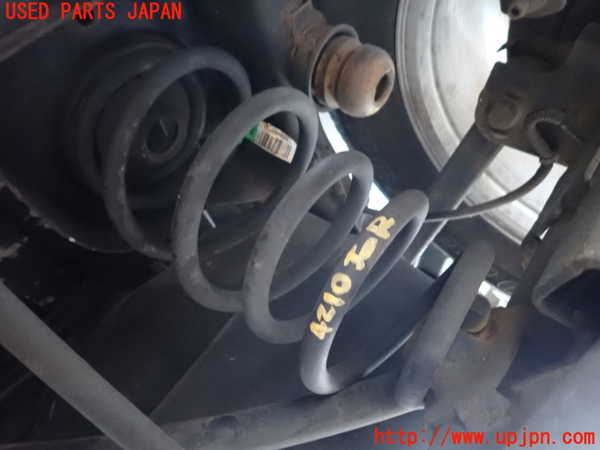 1UPJ-42105100]ジープ・ラングラー アンリミテッド(JK36L)右リアスプリング 中古_m0001.jpg