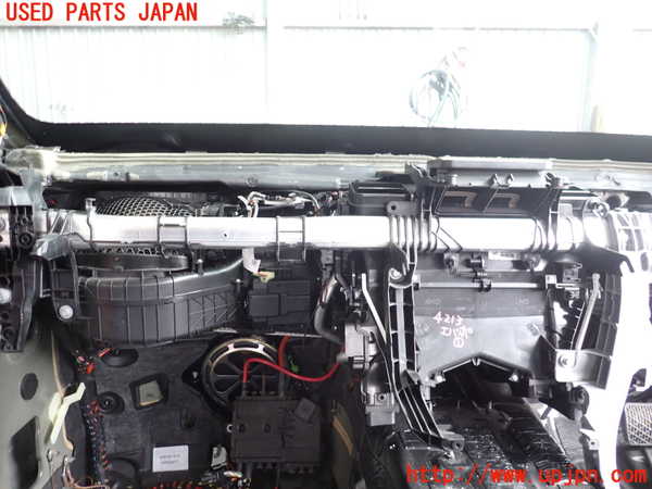 2UPJ-42136081]ベンツ C200 4MATIC ステーションワゴン S205(205278C)エバポレーター1 中古_m0001.jpg