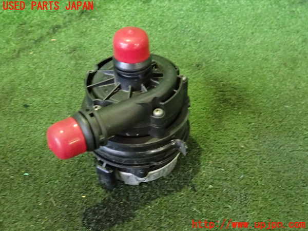 2UPJ-42192110]ベンツ EQA250(243701C)H243系 ウォーターポンプ 中古_m0002.jpg
