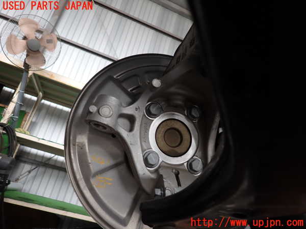 2UPJ-42214295]ボルボ・EX30(2E400R)左フロントナックルハブ 中古_m0001.jpg