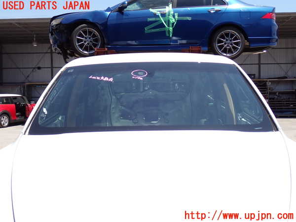 2UPJ-42221195]ポルシェ・カイエン S ハイブリッド(92ACGE)フロントガラス 中古 (SAINT-GOBAIN SEKURIT M451 43 00348)_m0001.jpg