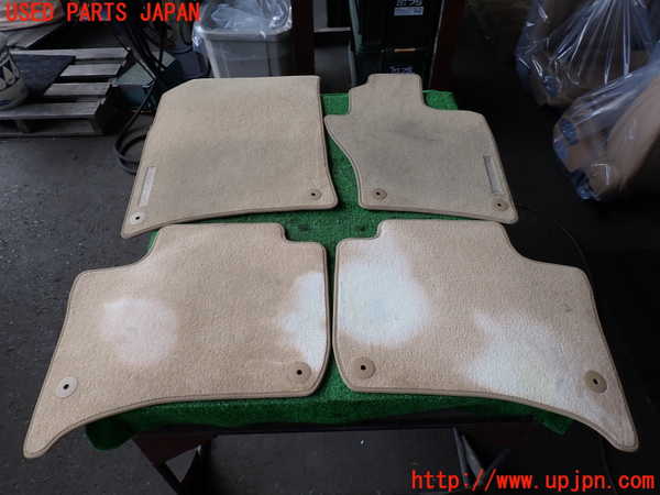 2UPJ-42227800]ポルシェ・カイエン S ハイブリッド(92ACGE)フロアマット 中古_m0001.jpg