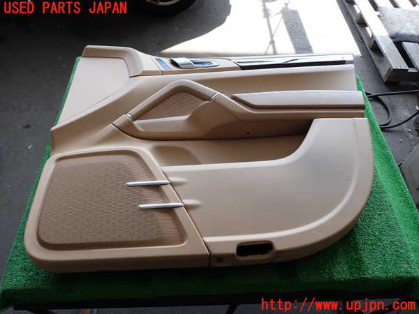 2UPJ-42221234]ポルシェ・カイエン S ハイブリッド(92ACGE)右前ドア内張り 中古_m0001.jpg