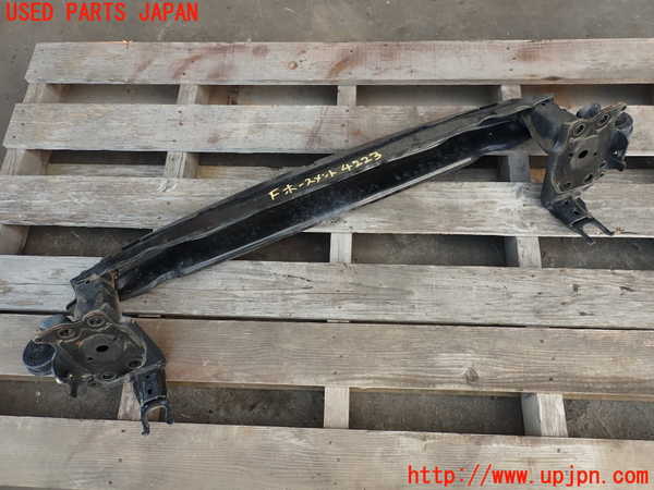 2UPJ-42231014]ポルシェ・カイエン ターボ S(9PA50SA)フロントバンパーホースメント 中古_m0002.jpg