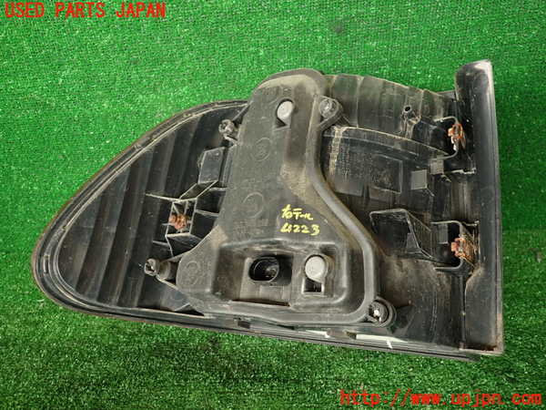 2UPJ-42231530]ポルシェ・カイエン ターボ S(9PA50SA)右テールランプ 中古_m0003.jpg