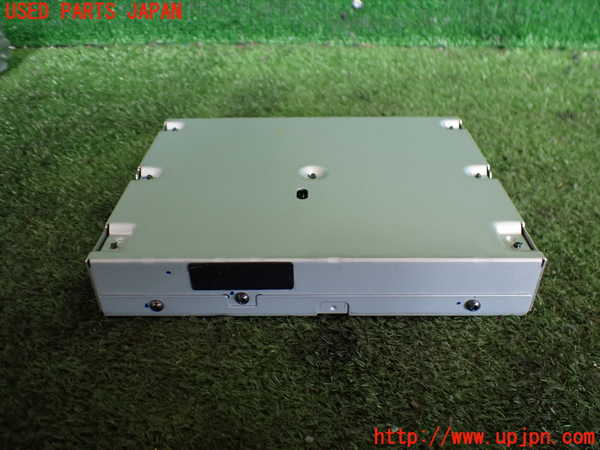 2UPJ-42246660]CX-8(KG2P)TVチューナー 中古_m0002.jpg