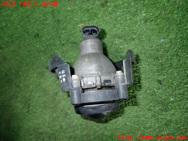 2UPJ-42251182]キャデラック・CTS スポーツセダン(X322A)左フォグ 中古_m0002.jpg