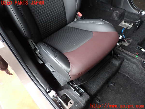 2UPJ-42267035]フロンクス(WEB3S)運転席シート 中古_m0003.jpg