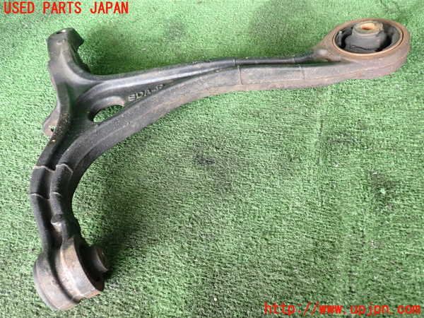 2UPJ-42315176]アコード ユーロR(CL7)右フロントロアアーム1 中古_m0002.jpg