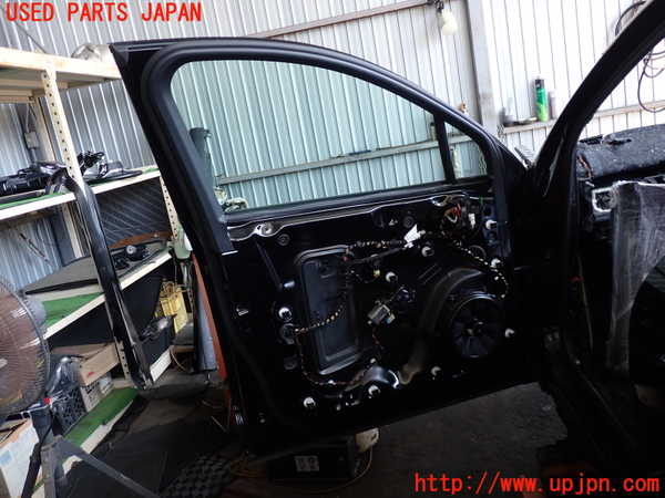 2UPJ-42321260]ポルシェ・マカン ターボ(J1H3)左前ドア 中古  (AGC AUTOMOTIVE 43R-00050 M62)_m0005.jpg