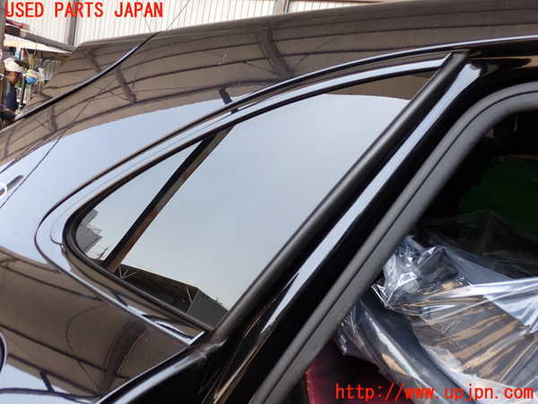2UPJ-42321380]ポルシェ・マカン ターボ(J1H3)右クォーターガラス 中古 (AGC AUTOMOTIVE M98 43R-002092)_m0001.jpg