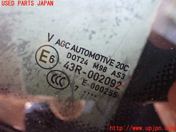 2UPJ-42321380]ポルシェ・マカン ターボ(J1H3)右クォーターガラス 中古 (AGC AUTOMOTIVE M98 43R-002092)_m0002.jpg