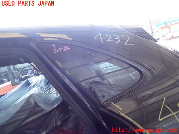 2UPJ-42321382]ポルシェ・マカン ターボ(J1H3)左クォーターガラス 中古 (AGC AUTOMOTIVE M98 43R-002092)_m0001.jpg