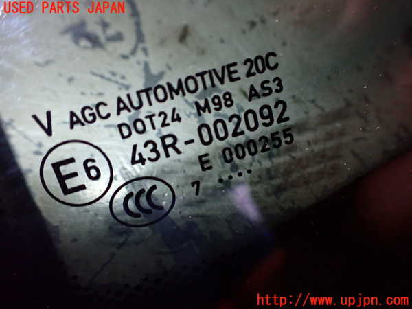 2UPJ-42321382]ポルシェ・マカン ターボ(J1H3)左クォーターガラス 中古 (AGC AUTOMOTIVE M98 43R-002092)_m0003.jpg