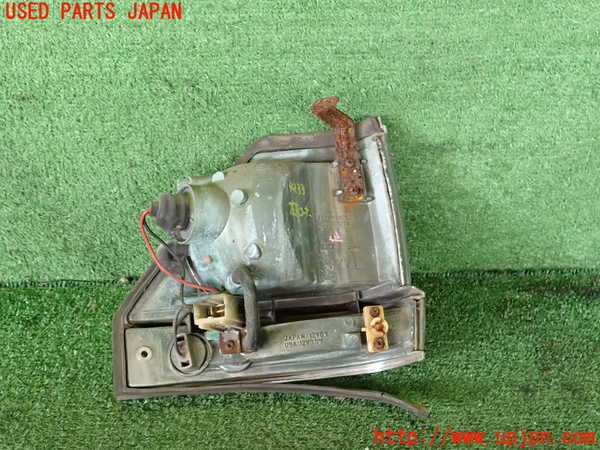 2UPJ-42331152]セドリック(Y30)左コーナーランプ 中古_m0003.jpg