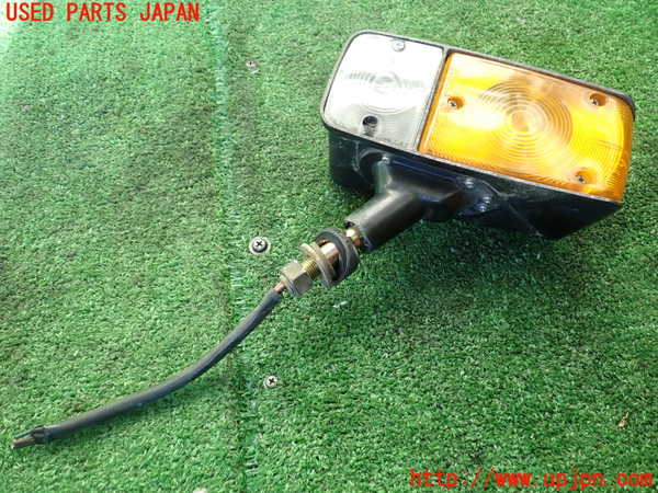 1UPJ-42401152]三菱ジープ(J55)左コーナーランプ 中古_m0001.jpg