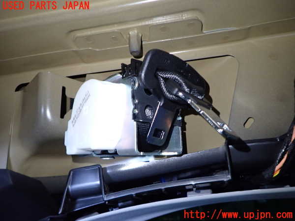 1UPJ-42447135]シトロエン・BERLINGO(ベルランゴ)(K9CYH01)真中2列目シートベルト 中古_m0001.jpg