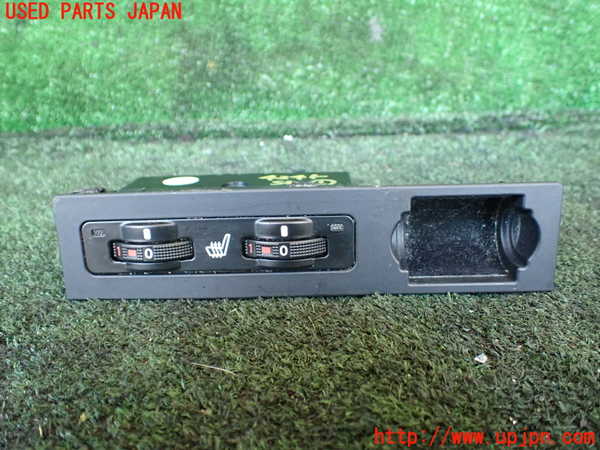 1UPJ-42456306]レクサス・RX450h(GYL15W)スイッチ1 (シートヒーター) 中古_m0001.jpg