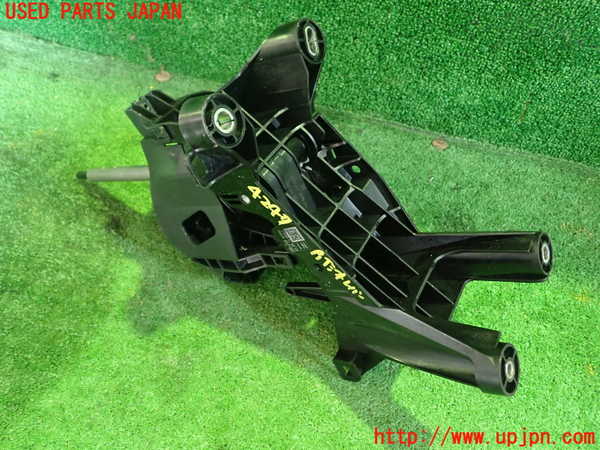 1UPJ-42477555]ヴェゼル ハイブリッド(e：HEV)(RV5)ATシフトレバー 中古_m0002.jpg