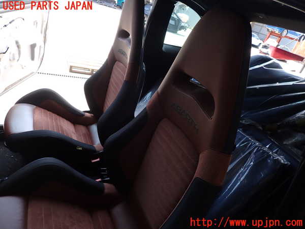 2UPJ-42497065]アバルト・595(31214T)助手席シート 中古_m0002.jpg