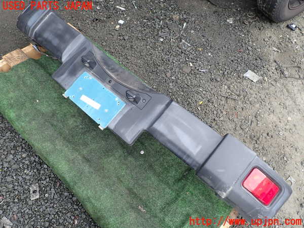 1UPJ-42561610]ジープ・ラングラー アンリミテッド(JK36L)リアバンパー 中古_m0001.jpg