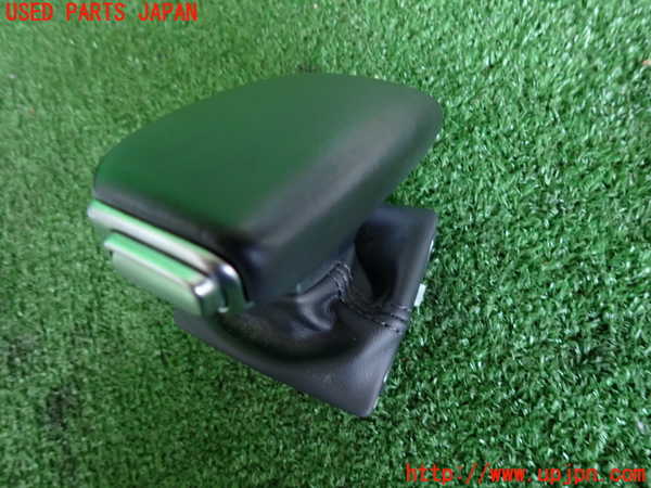 2UPJ-42617570]アウディ・A5 スポーツバック(F5CVKL)シフトノブ 中古_m0002.jpg