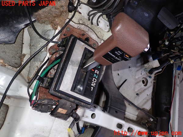 2UPJ-42637555]セドリック ワゴン(WY30)ATシフトレバー 中古_m0002.jpg